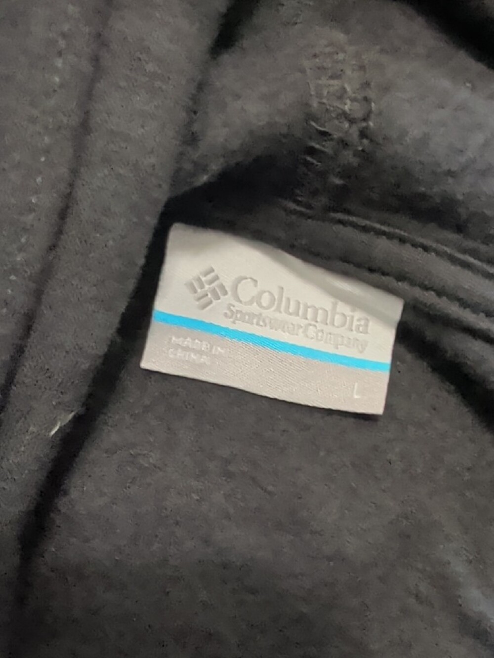 Columbia Black Pullover Hoodie with Mountain Sunburst Graphic - Picture 4 of 5